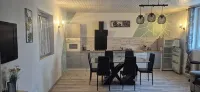 MILA'S COCOON. In the heart of the South Ardèche. - Apartments
