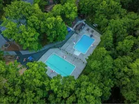Luxury Lakefront, Family Retreat, Hot Tub, Kayaks, Canoe, Game Room, Sleeps 10 - Homestays