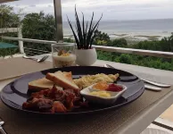 Ocean Suites Bohol Boutique Hotel - Morgenmad