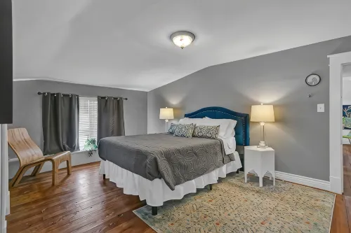 Charming 3 BR cottage in Humboldt - blocks from DT