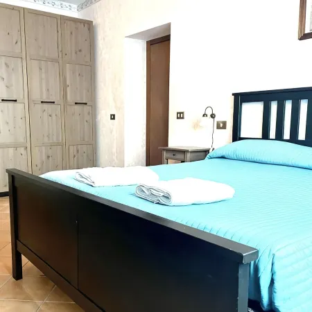 Prestigious Self Catering Holiday Villa For Rent in Barga, Lucca, Firenze, Hotels in Barga