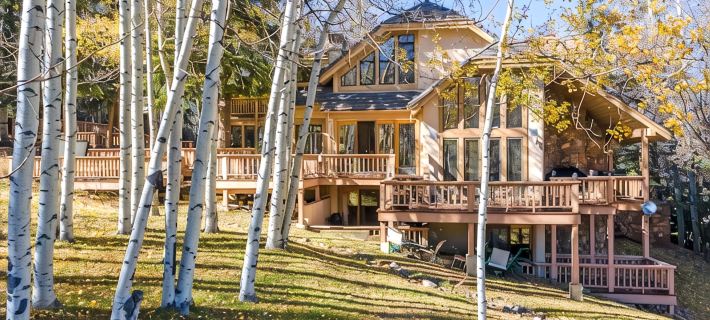 Alpine Mansion, 9Bd + Loft Br Sleeps 26 Huge 8000 sq ft Exclusive Beaver Creek! Hotels in Eagle County