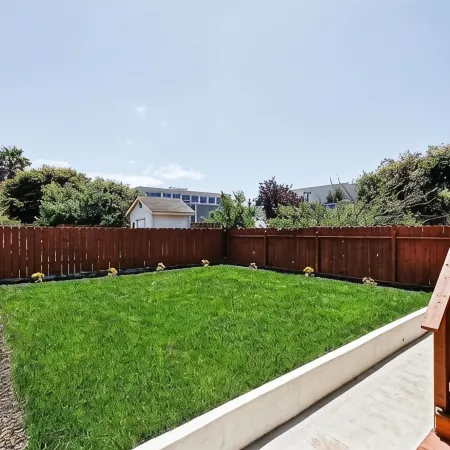 Luxury living minutes from the heart of SF! One block away from Bart station.