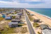 SEMI OCEANFRONT, Steps to the Beach, Unobstructed Amazing Ocean Views. Remodeled - Beach
