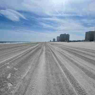 2.5 blocks from Beach in Lower Chelsea area of A.C Fitness & Recreational Facilities