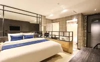 Changwon Masan Aria - 2-Star