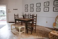 The Seed House: Renovated Octagonal Barn, Dog-friendly!