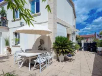 Town house near Paris Hotels in Arcueil