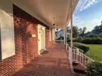 Magnolia State Winter Escape – Beautiful 3Br Family Home