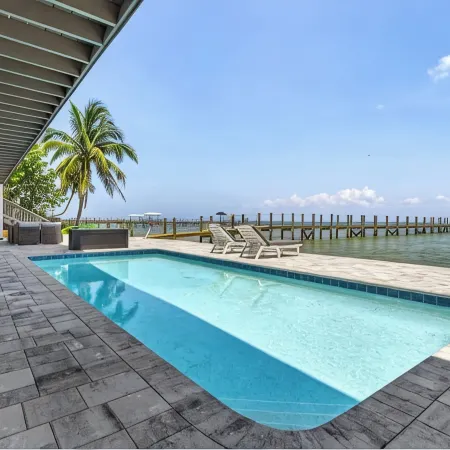 Oceanfront Multi-Family Retreat // 4 Bed, 4.5 Bath // 2 Fully Equipped Kitchens!