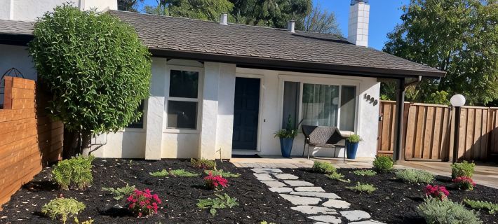 Cozy townhome with backyard retreat! Minutes to wineries and downtown. Hotels in Livermore