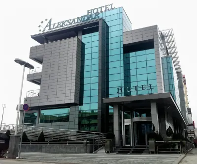 가르니 호텔 알렉산다르  호텔