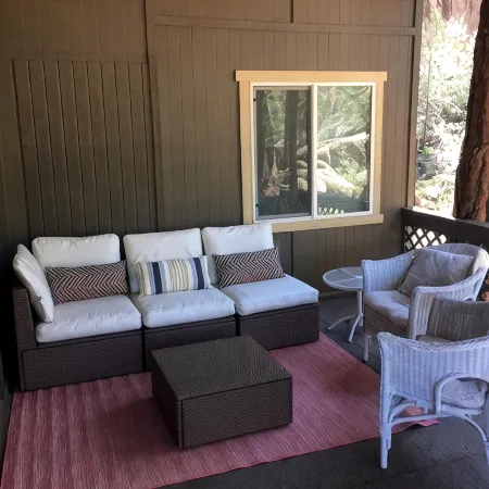 Private neighborhood home in Payson - gorgeous getaway with in town convenience!