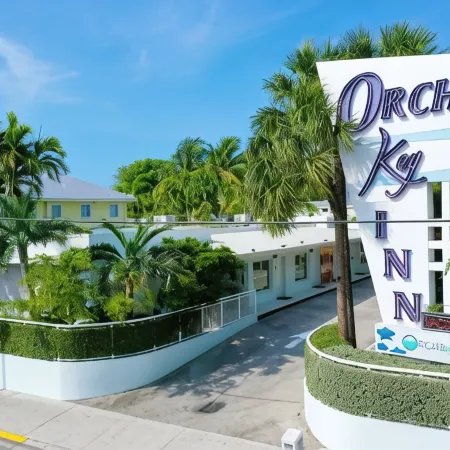 Orchid Key Inn - Adults Only