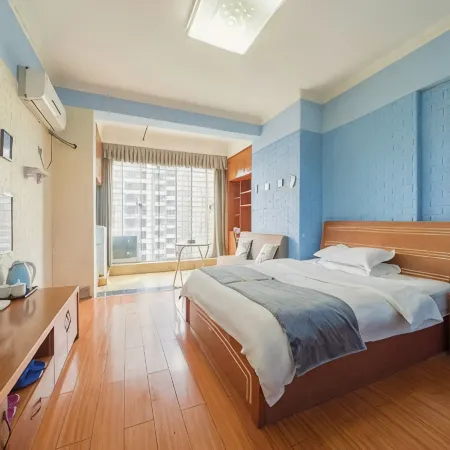 Blue Whale Hotel (Chenzhou Wuling Square Branch)