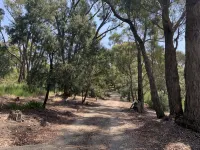 Bright and spacious bungalow in authentic bush setting Hotels in Creswick
