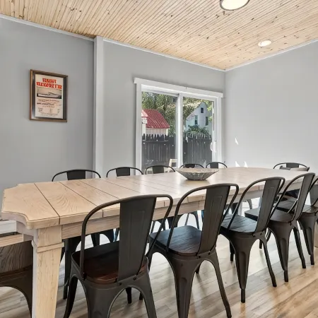 Easiest Location! Rent a Boat, Attend a Wedding! 2600sqft on Main St Meredith