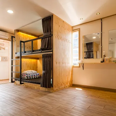 On the Stone Guesthouse 2 - Hostel Các khách sạn gần Công viên Hải đăng Udo