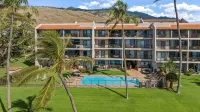 Paradise in Stunning Penthouse with A/C, parking, sleeps 6!Lauloa # 405 - Pools