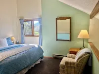 Cozy 2 Bed, 2 Bath Condo on Golf Course with Hot tub, Sauna, & Pool! Unit #3 - Træningscentre