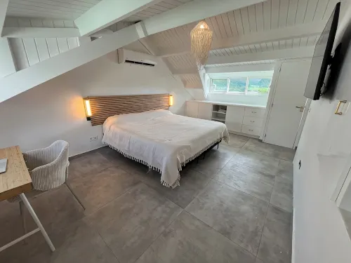 Modern Apartment in Beachfront Residence - Hill View - 3つ星