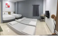 Homestay Pondok Minang - Homestays