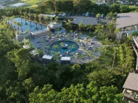 Botanical Pool Club