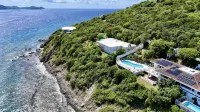 Waterfront,Private pool,Breathtaking Views,Great Location. Enjoy paradise!