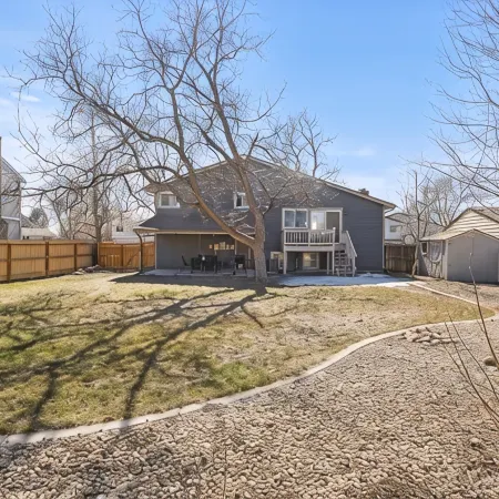 Modern Close to Denver 4bdr Home-Great for groups