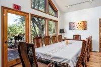 Spacious Mountain View Home - Pool, Spa, Game Room & Stunning Views [Sleeps 16]