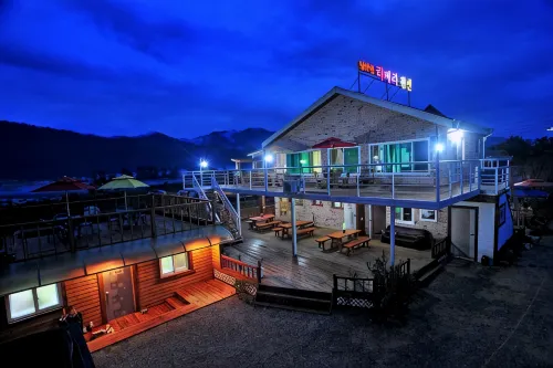 Gapyeong Namisum Rivera Pension - Homestays