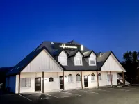 The Four Daughters Hotels in Oakhurst