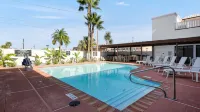 Home2 Suites by Hilton South Padre Island - Beach