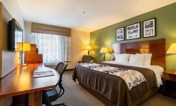 Sleep Inn & Suites