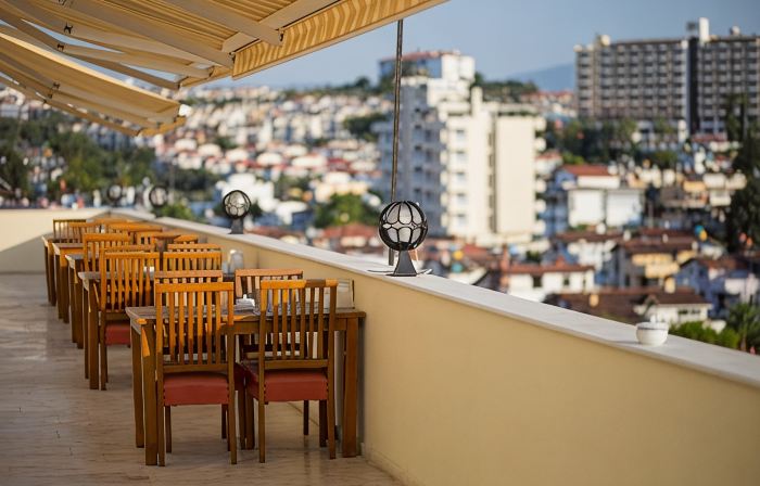 تونتاش فاميلي سويتس كوساداسي