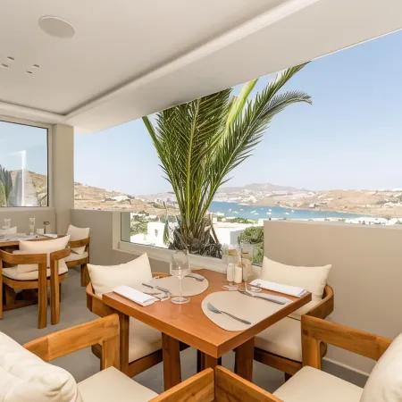 Kallos of Mykonos - Previous Leonis Summer Houses Отели рядом с достопримечательностью «Пляж Орнос»
