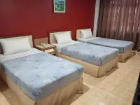 TS Hotel - Taman Rinting Hotel di Masai