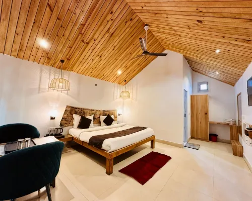 The Corbett View Resort ラムナガルのホテル