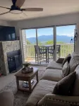 Beech Mountain Condo w/ spectacular views & close proximity to hiking and skiing - 4-Star