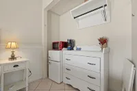 Private Suite with separate entrance and private bath - Wi-Fi