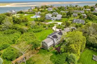 Stunning Beach Retreat - Walk to Beach - Chatham Bars Inn - Town + Game Room