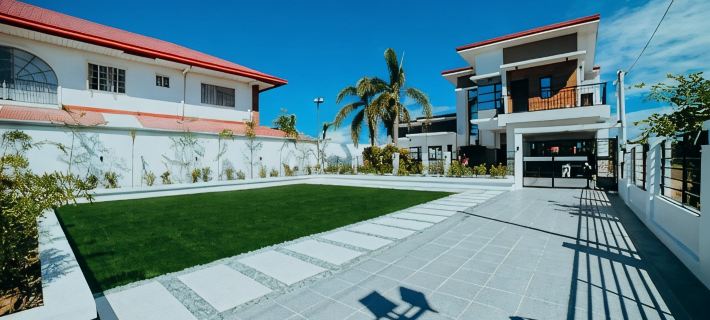 The Cozy Ilocos Suites Hotels in Laoag