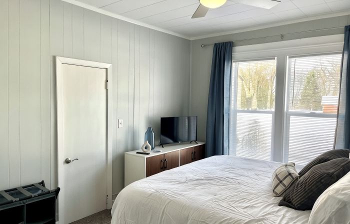 Charming 2-bedroom house in serene Coloma with AC, WiFi