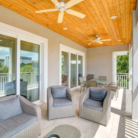 No Bunks-King Beds, Garage Parking, Private Beach Access-Less Crowded