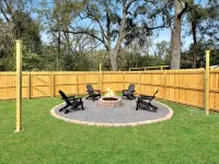 The Gulfport Muse-Artistic Getaway-Walk to Beach- Firepit! - Boutique