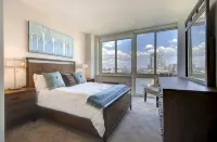 Global Luxury Suites at Newport - Pools