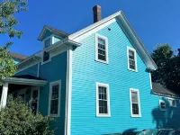 Bright & Stylish Coastal Retreat in Marblehead Historic Center w Parking!