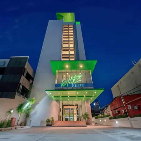 Whiz Prime Hotel Balikpapan Отели рядом с достопримечательностью «Парк Бекапай»