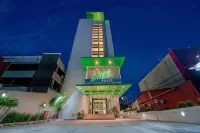 Whiz Prime Hotel Balikpapan Hotels in 