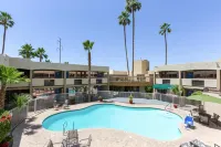 Motel 6 Glendale, AZ - Pools